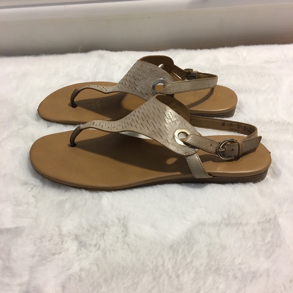 Franco Sarto beige sandals - Picture 3 of 7